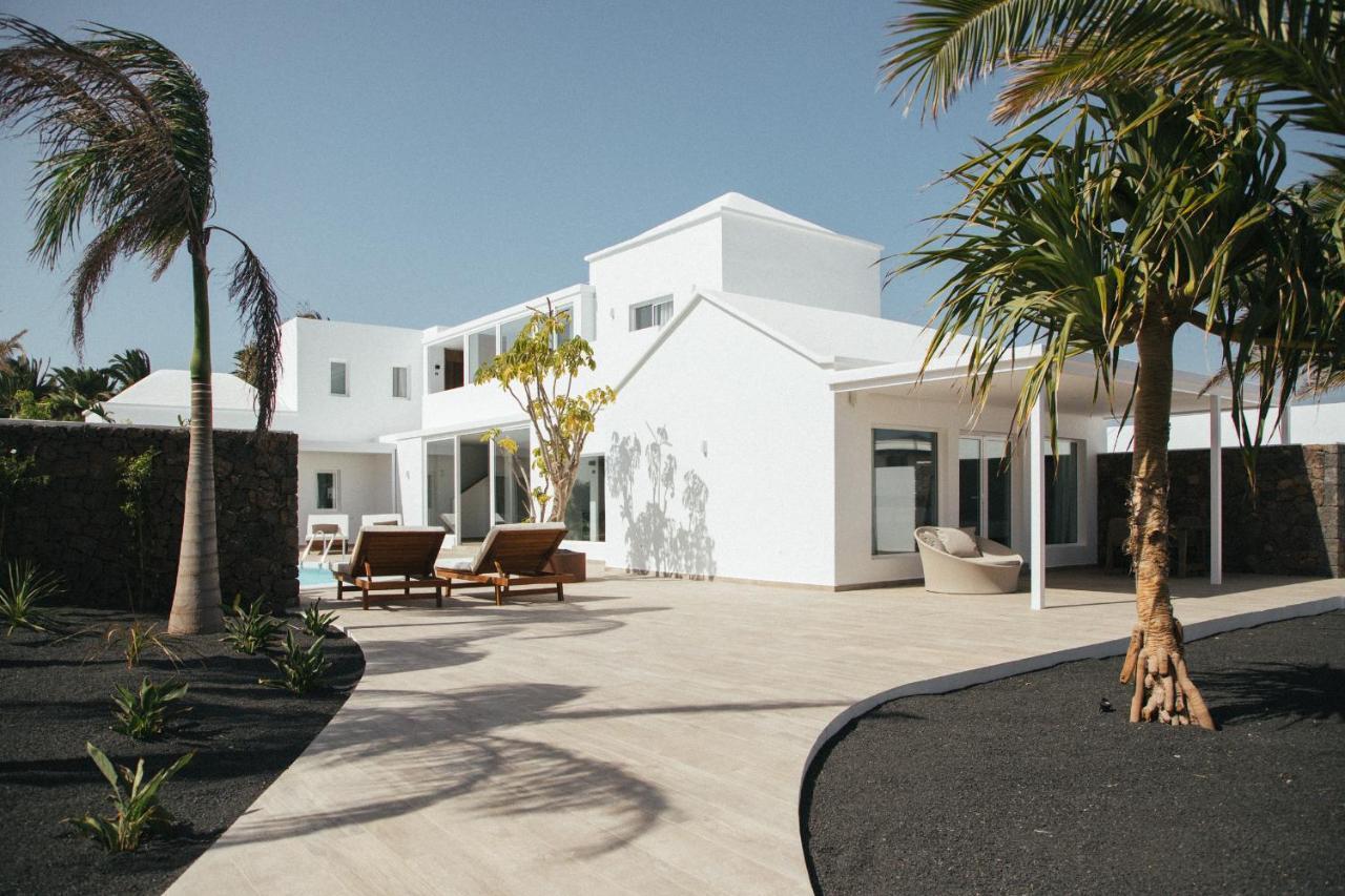 Alava Suites Costa Teguise Exterior photo