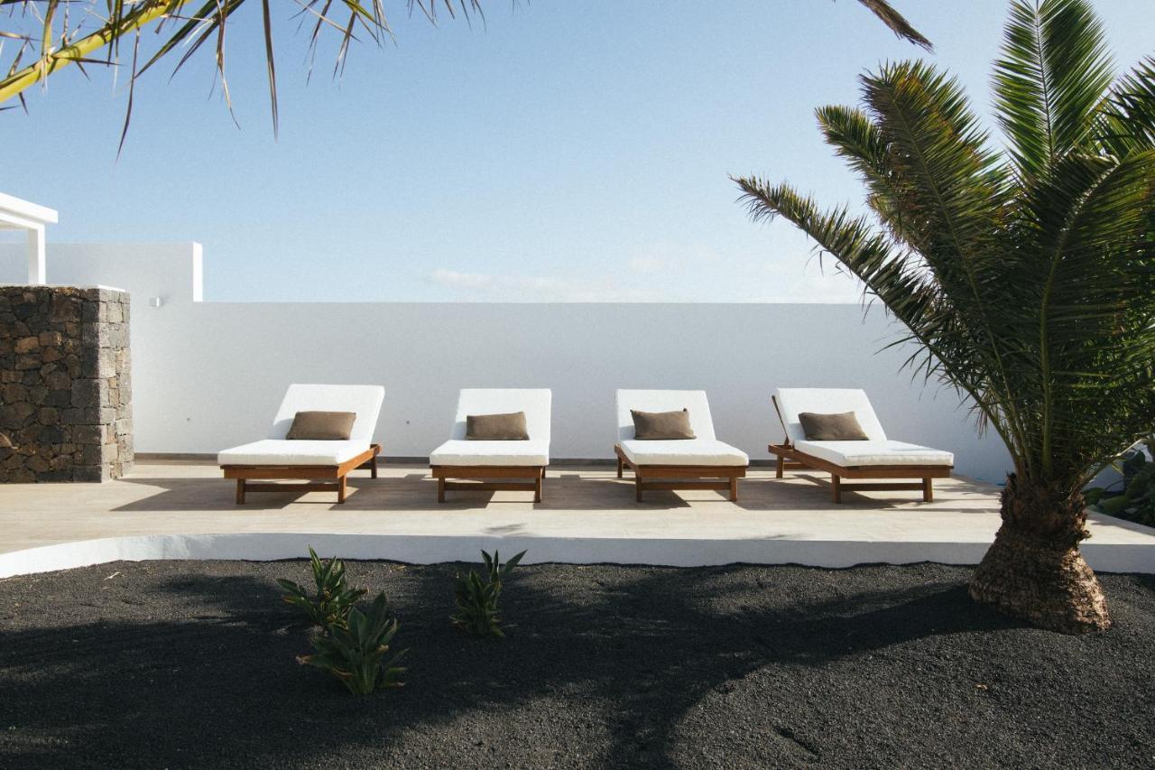 Alava Suites Costa Teguise Exterior photo