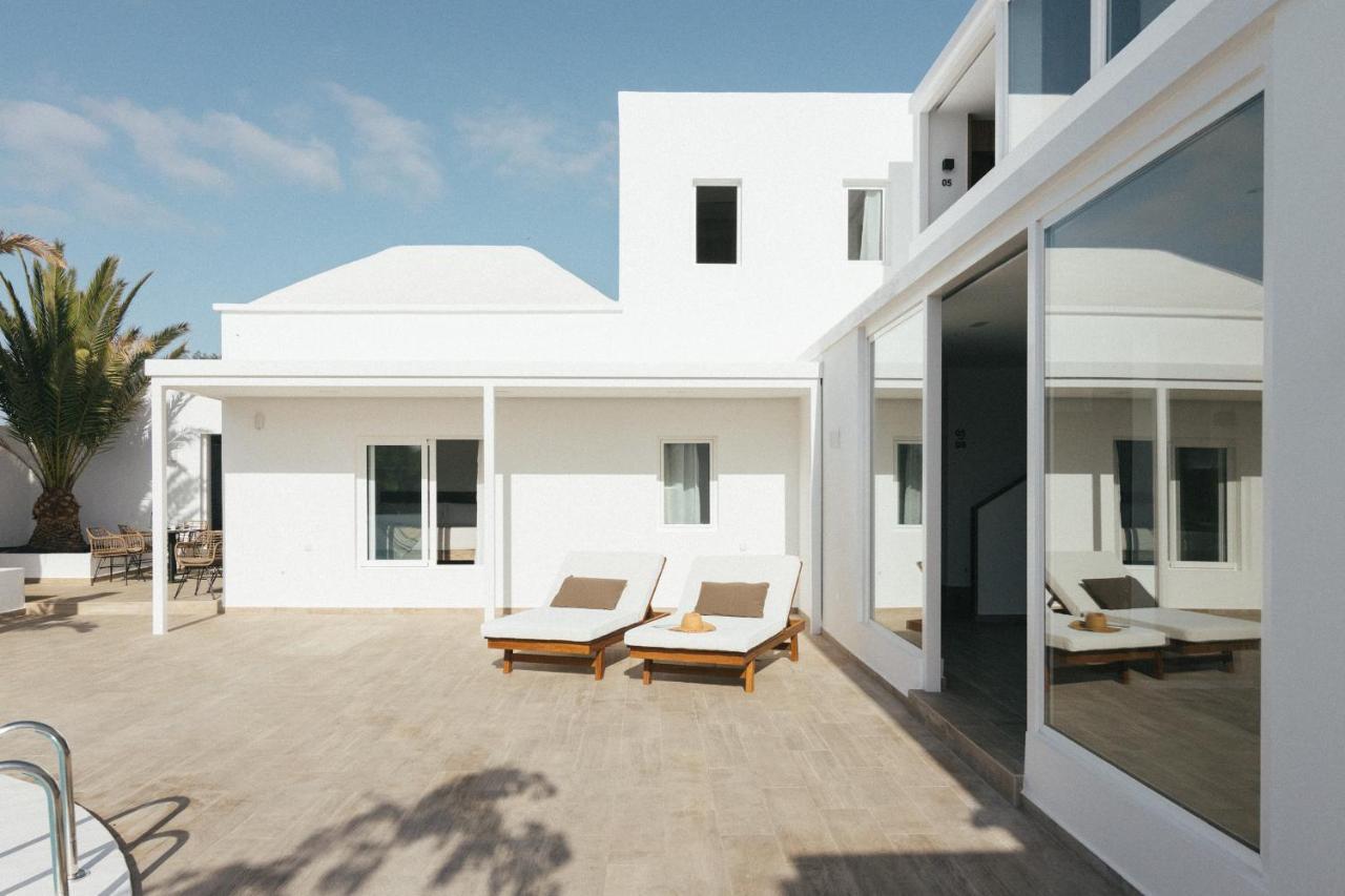Alava Suites Costa Teguise Exterior photo